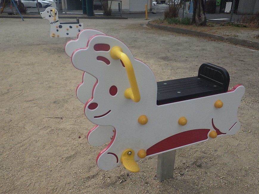 スイング遊具